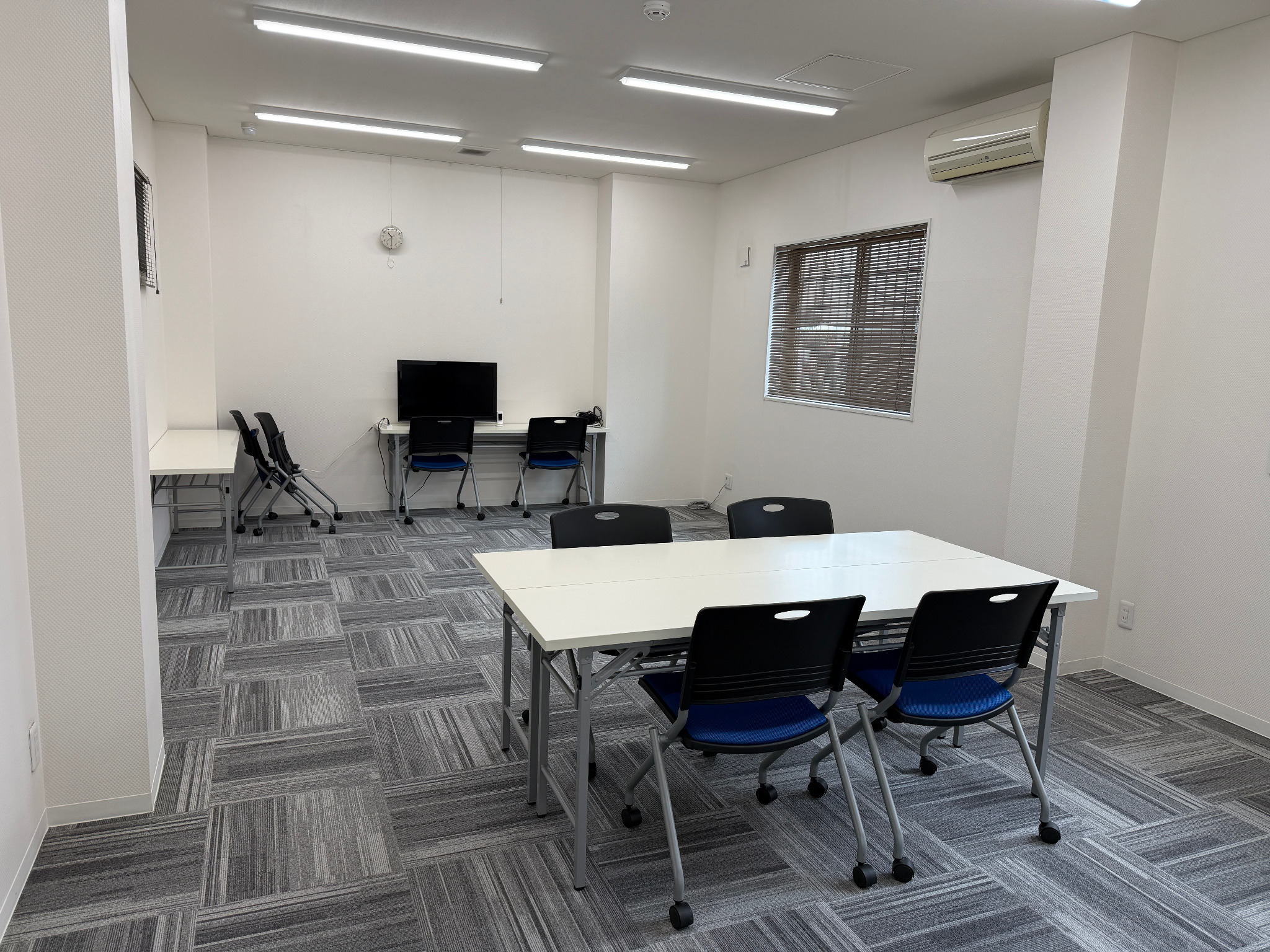 別角度から見た広い相談室