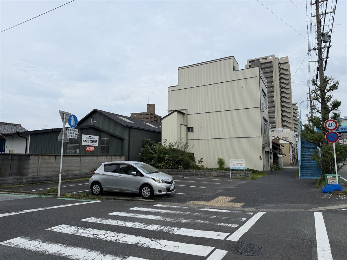 東から見た第2駐車場